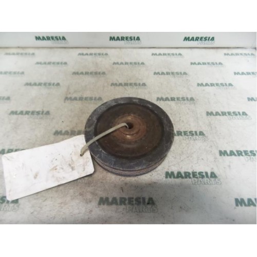 Renault - Megane - Crankshaft pulley