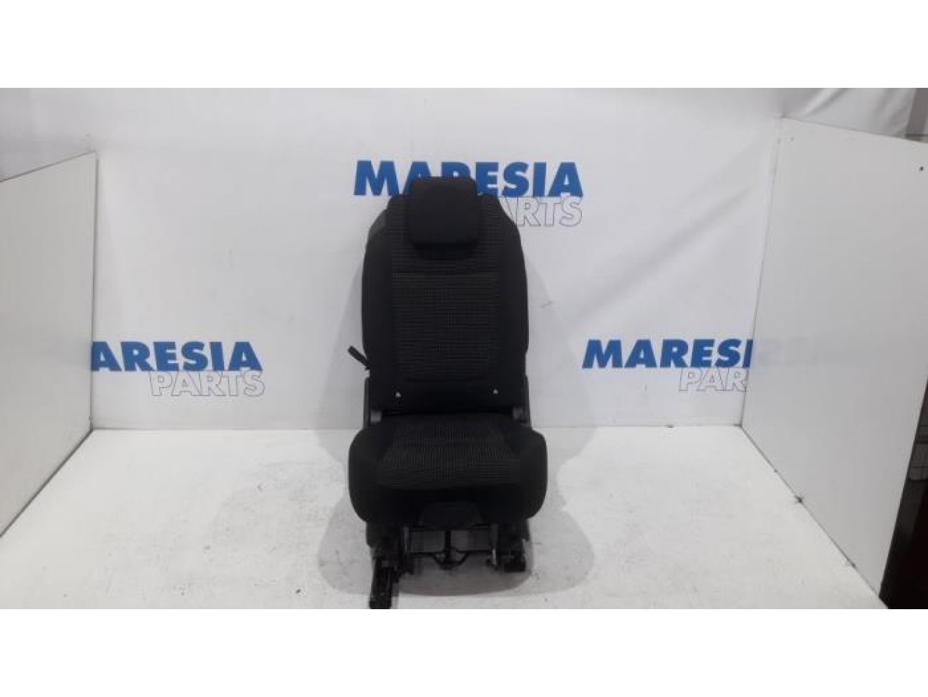 Peugeot - 5008 - Rear seat