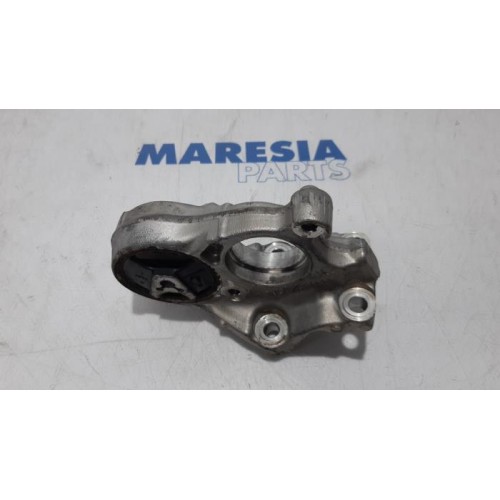 Peugeot - Partner - Engine mount