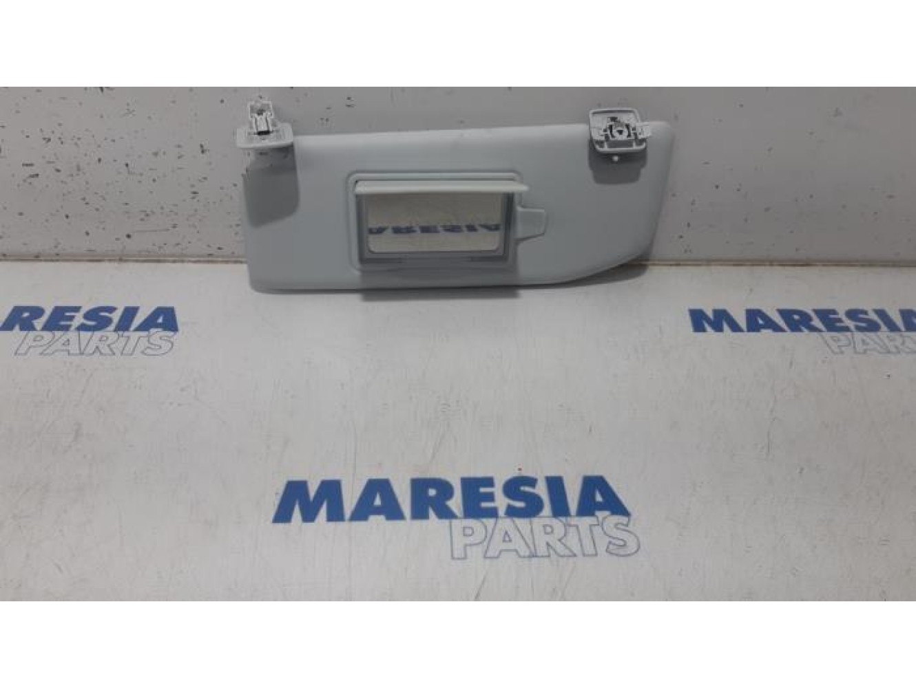 Peugeot - 208 - Sun visor