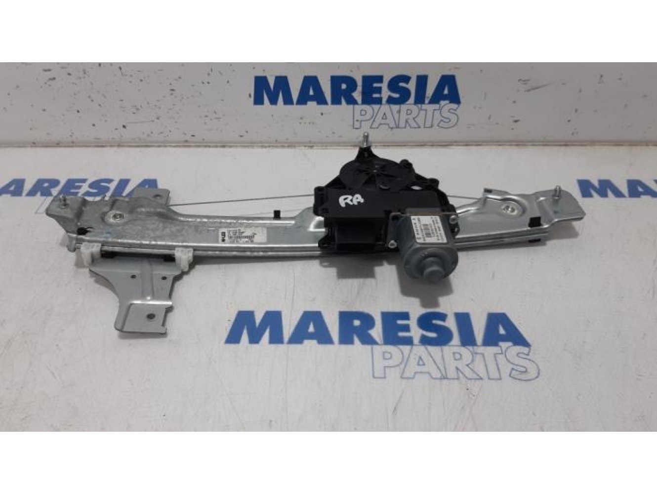 Peugeot - 208 - Rear door window mechanism 4-door, right