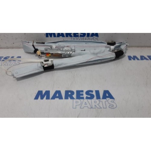 Peugeot - 208 - Airbag hemel links