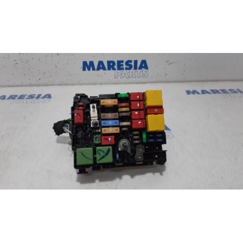 Peugeot - 208 - Fuse box