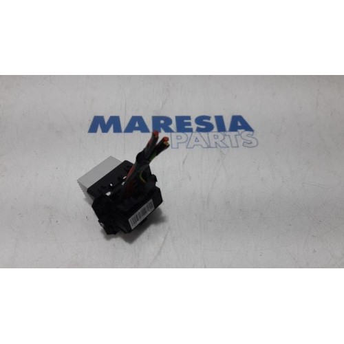 Peugeot - 208 - Heater resistor
