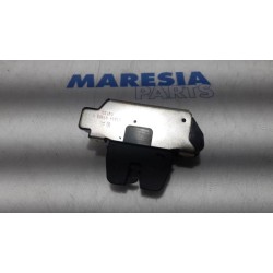 Citroen - DS3 - Tailgate lock mechanism
