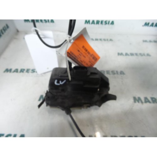 Renault - Megane Scenic - Door lock mechanism 4-door, front left