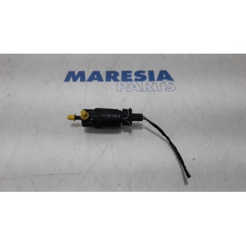 Fiat - Ducato - Windscreen washer pump