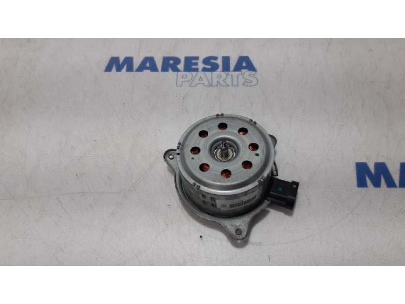 Peugeot - 208 - Fan motor