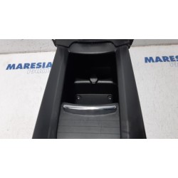 Peugeot - 5008 - Middle console