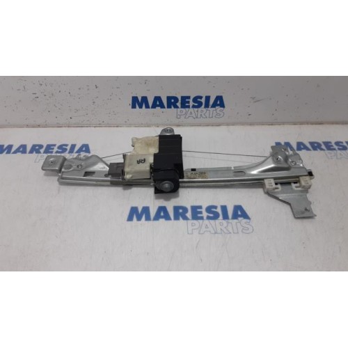 Peugeot - 5008 - Rear door window mechanism 4-door, right
