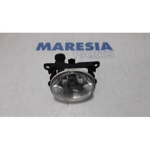 Peugeot - 5008 - Fog light, front left