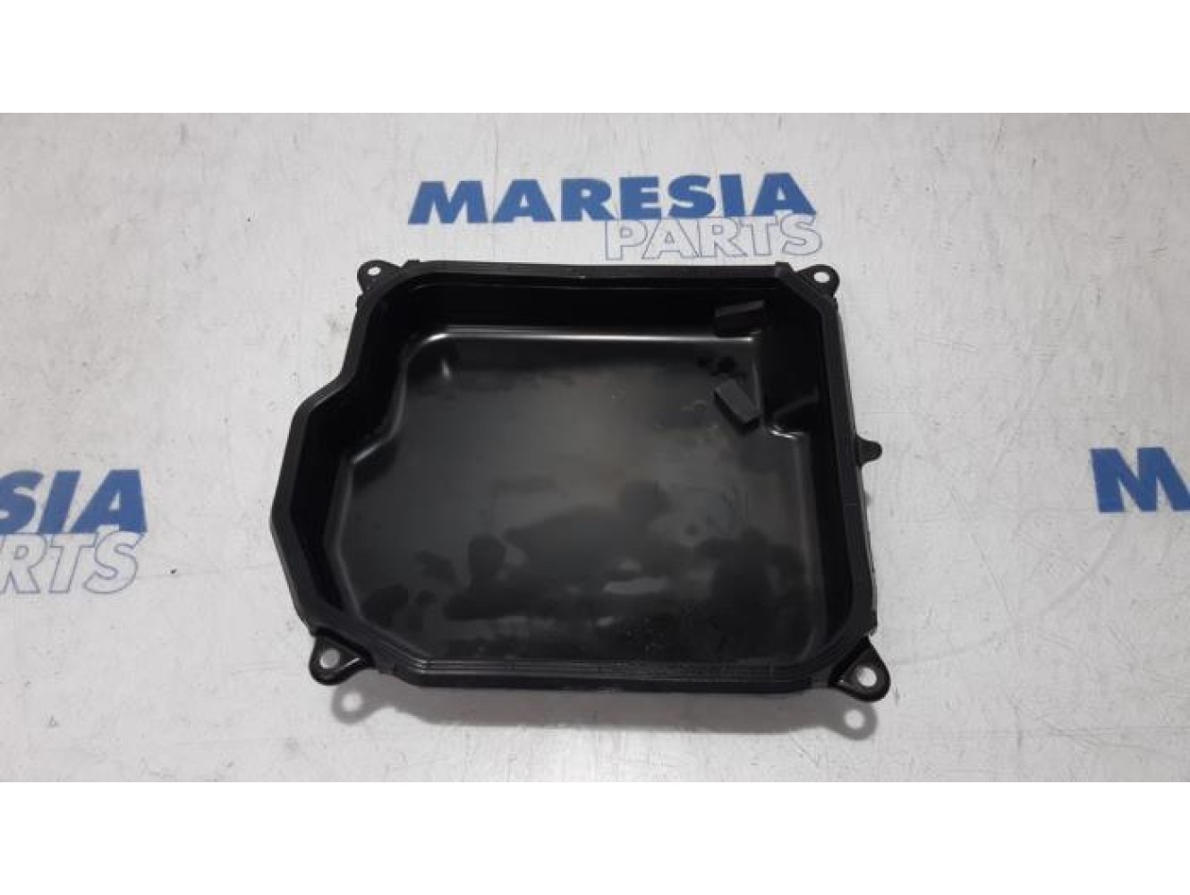 Peugeot - 206 - Gearbox cover