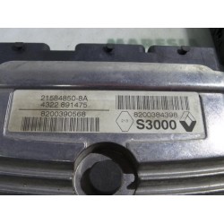 Renault - Megane Scenic - Engine management computer