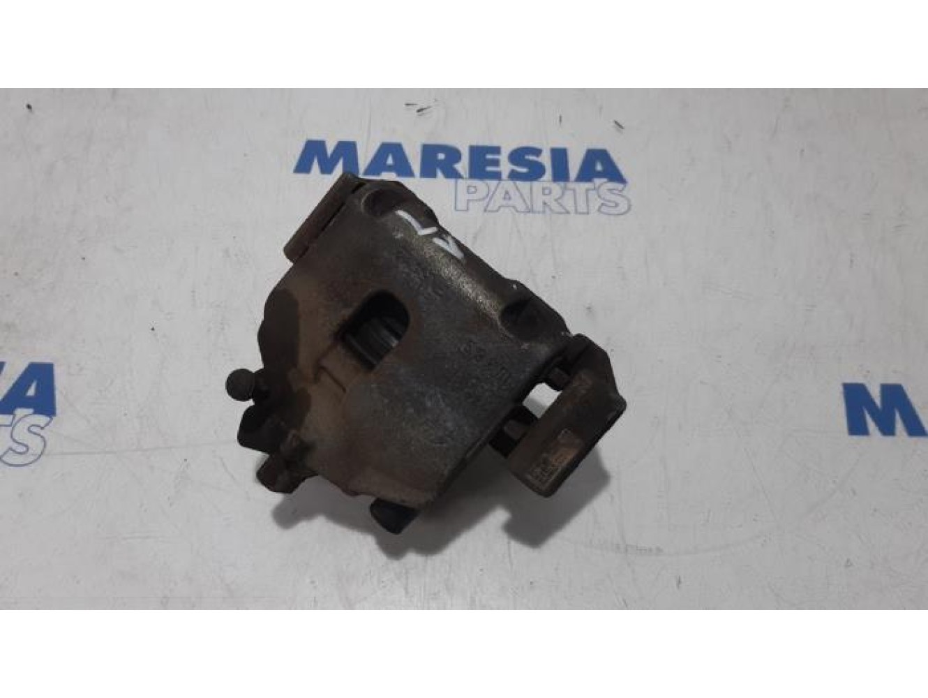 Fiat - Panda - Front brake calliper, left