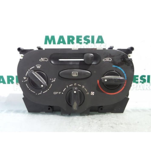 Peugeot - 206 - Heater control panel