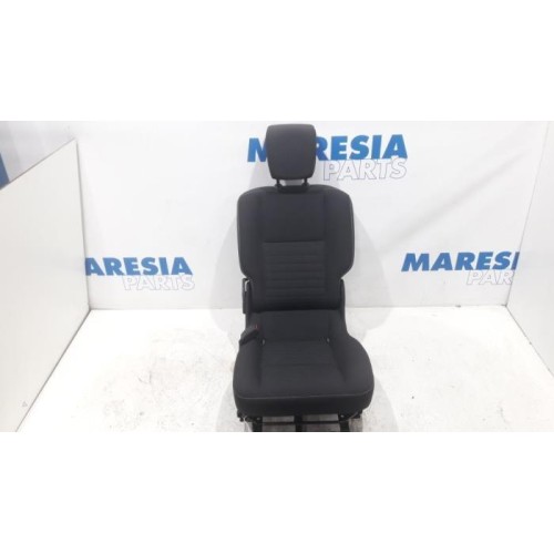 Renault - Scenic - Rear seat