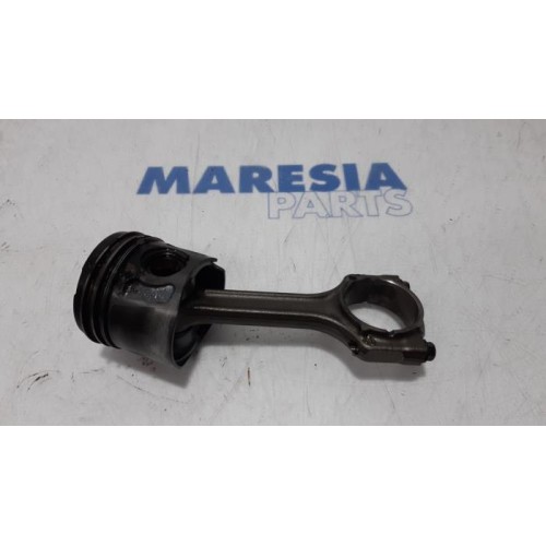 Alfa Romeo - Mito - Piston