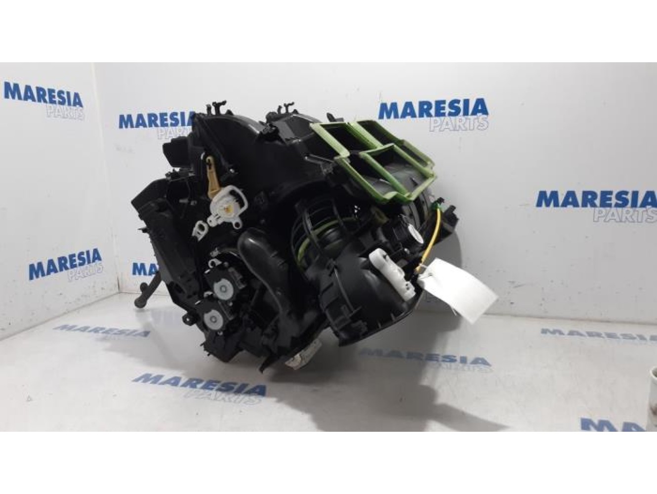 Renault - Scenic - Heater housing
