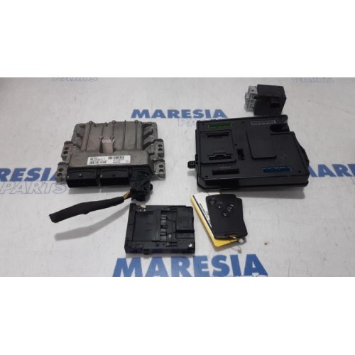 Renault - Scenic - Engine management computer