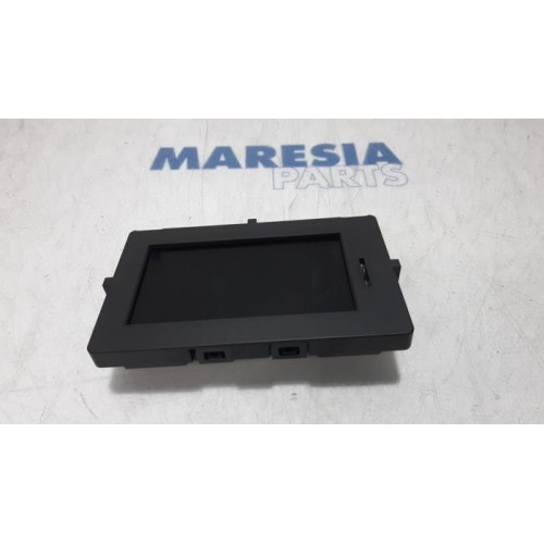 Renault - Scenic - Navigatie Display
