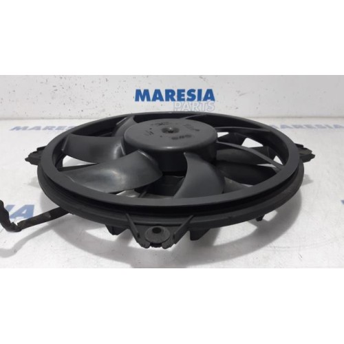 Peugeot - 5008 - Fan motor
