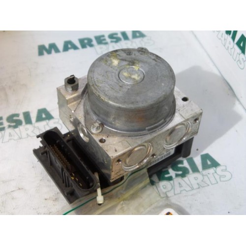 Renault - Megane Scenic - ABS pump
