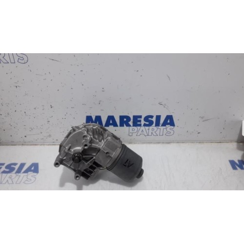 Peugeot - 5008 - Front wiper motor