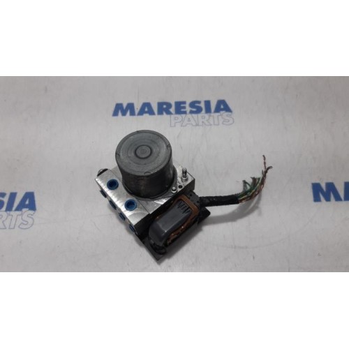 Peugeot - 5008 - ABS Pumpe