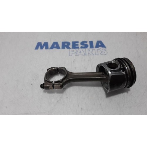 Fiat - Punto - Piston