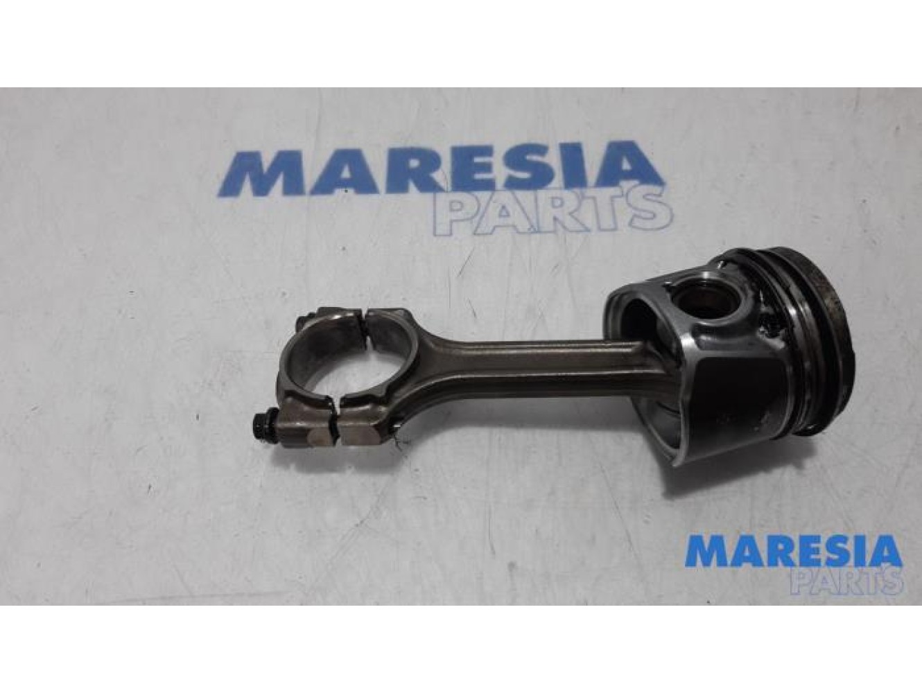 Fiat - Punto - Piston