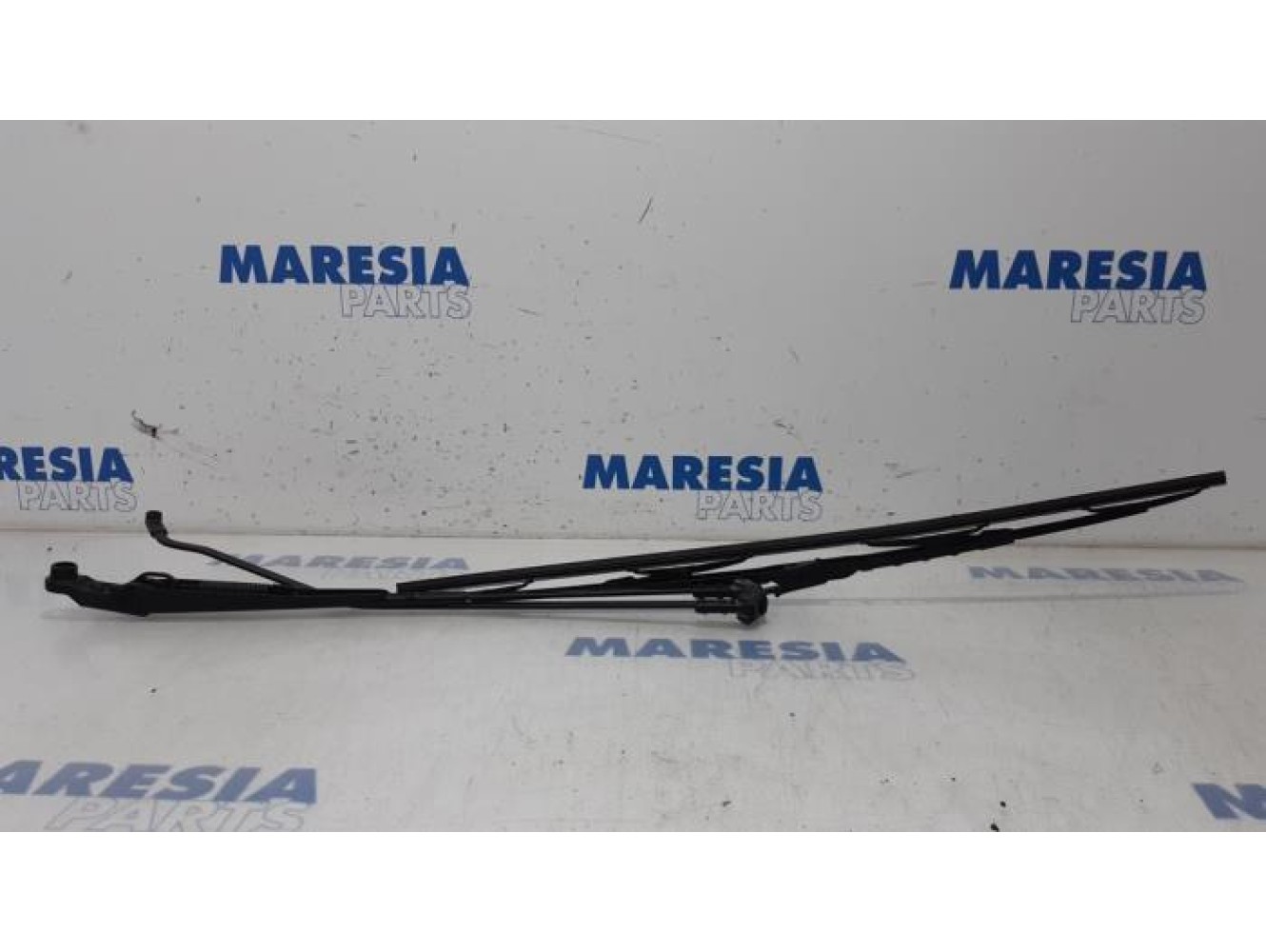 Citroen - C1 - Front wiper arm