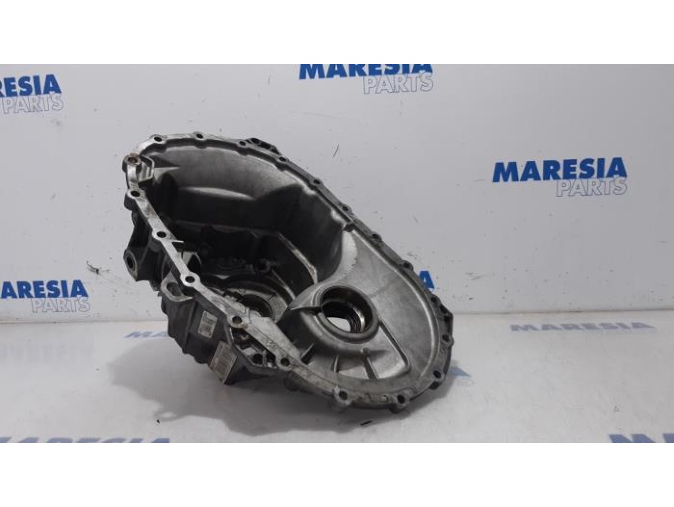 Renault - Master - Gearbox casing