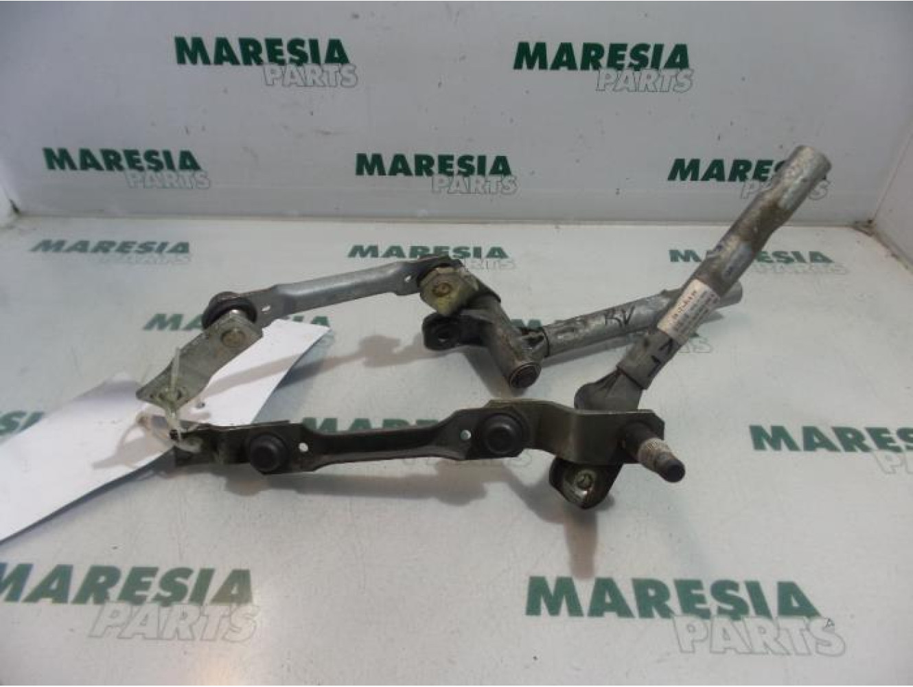 Peugeot - 407 - Wiper mechanism