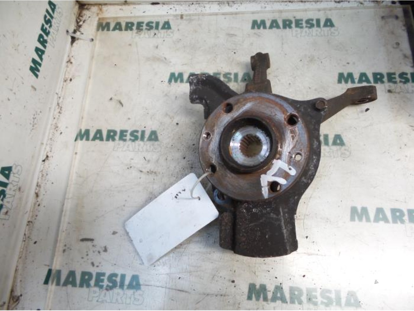 Fiat - Seicento - Knuckle, front left