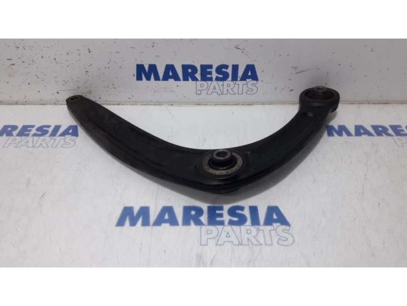 Peugeot - 5008 - Front lower wishbone, left