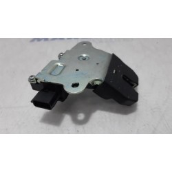Renault - Talisman - Tailgate lock mechanism
