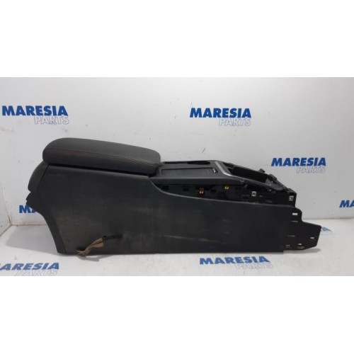 Renault - Talisman - Middle console