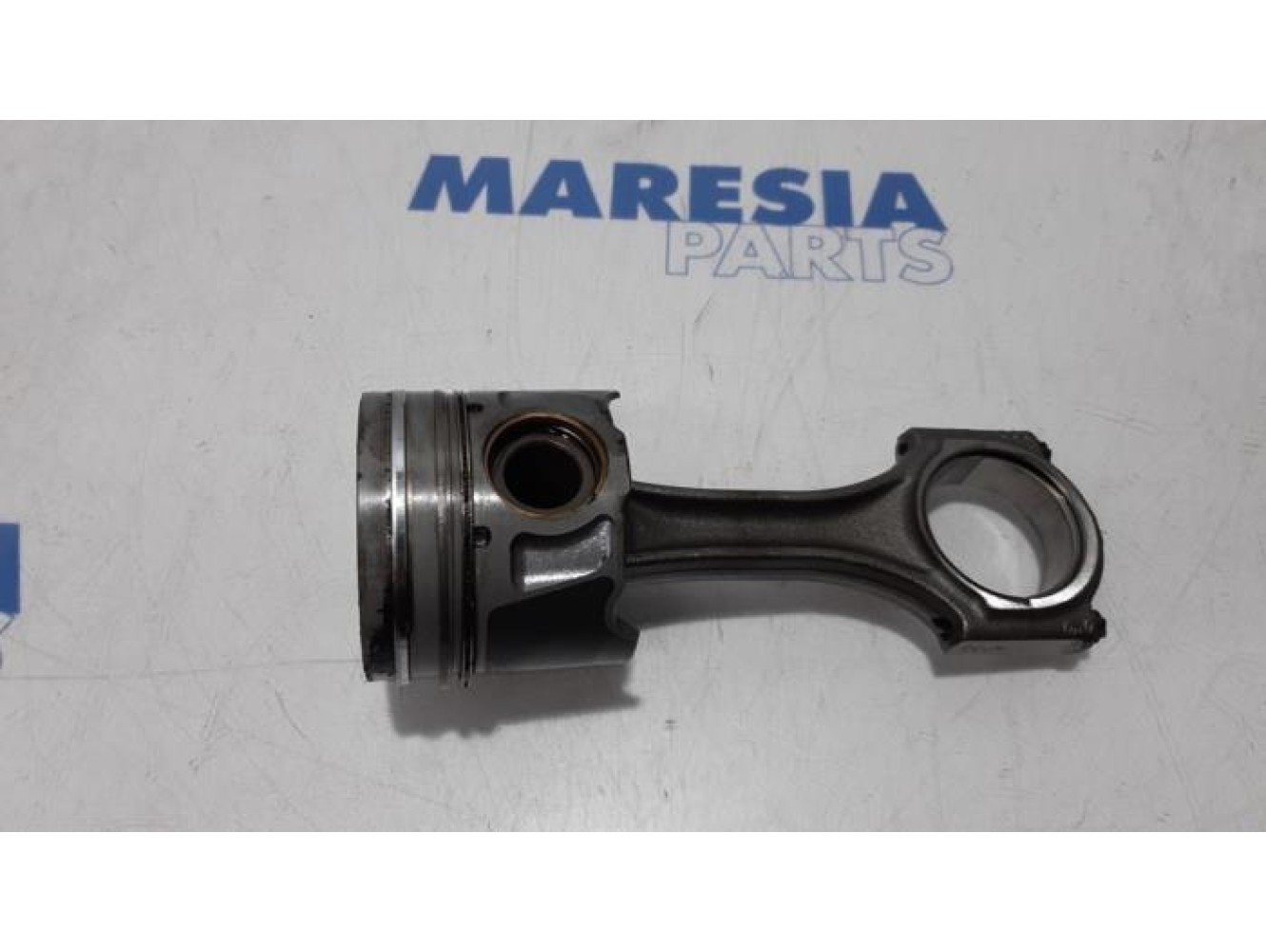 Citroen - C-Crosser - Piston