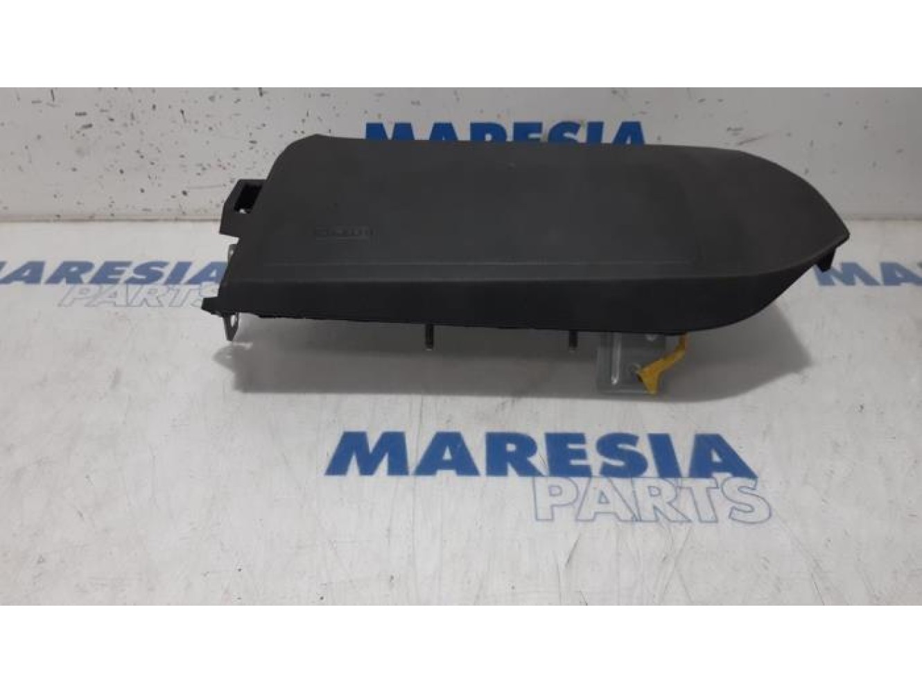 Fiat - Punto - Airbag knie links