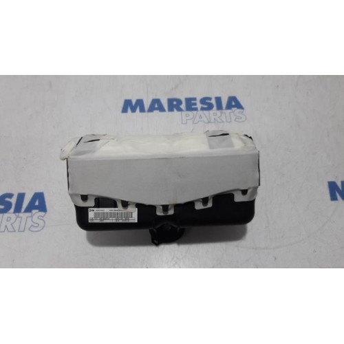 Fiat - Punto - Airbag droite (tableau de bord)