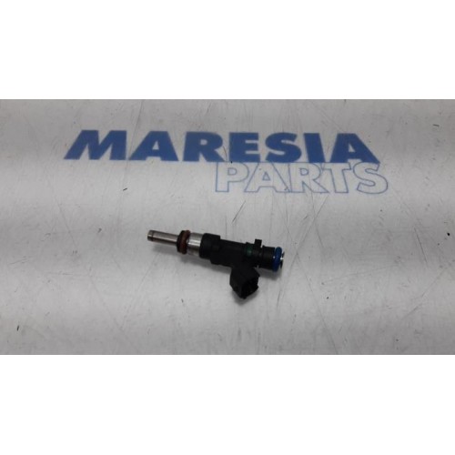 Renault - Clio - Injector (petrol injection)