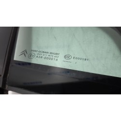 Citroen - C5 - Quarter light, front right