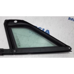 Citroen - C5 - Quarter light, front right