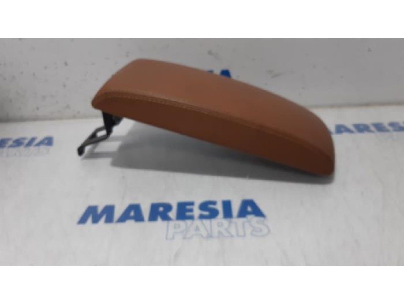Citroen - C5 - Armrest