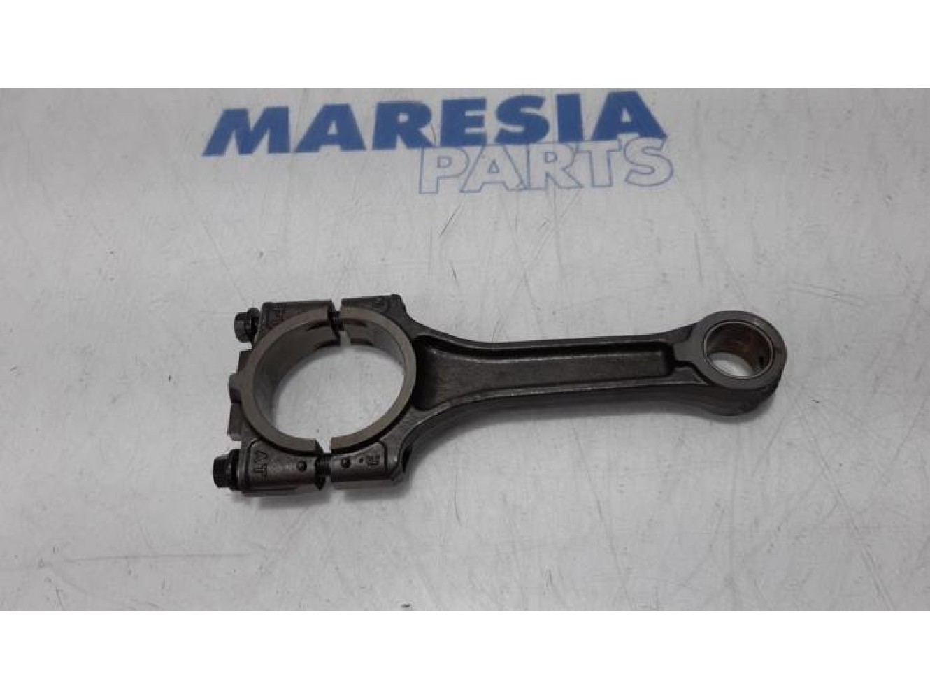 Alfa Romeo - 159 - Connecting rod