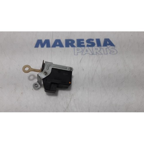 Citroen - C1 - Tailgate motor