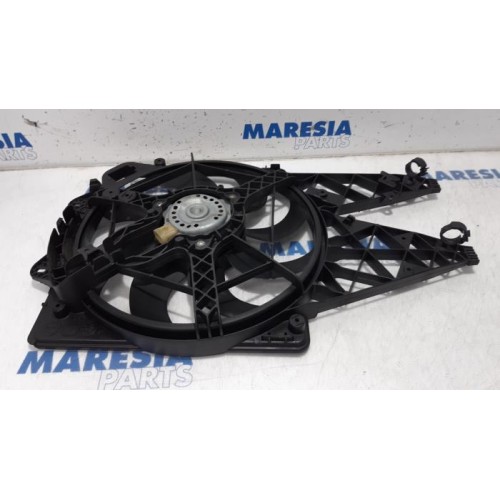 Fiat - Doblo - Fan motor