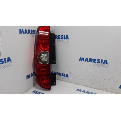 Fiat - Doblo - Achterlicht links