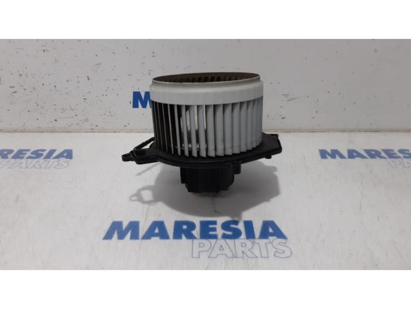 Peugeot - Partner - Heating and ventilation fan motor