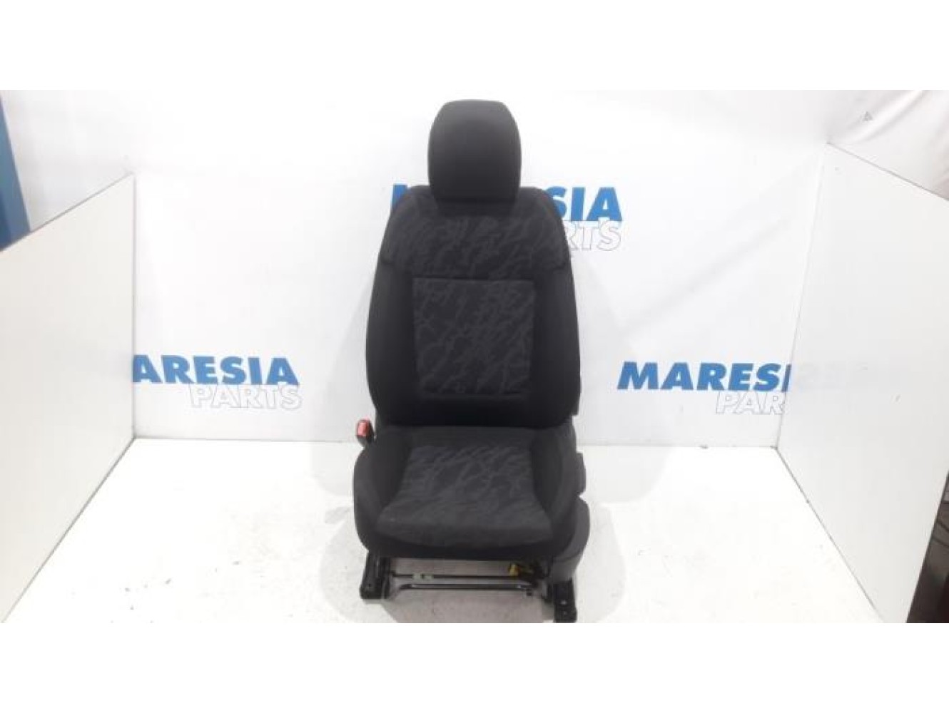 Peugeot - 3008 - Sitz links